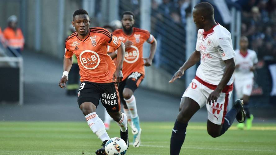 法甲中游卡位白热化！洛里昂主场迎战里尔，谁能抢占欧战资格先机？